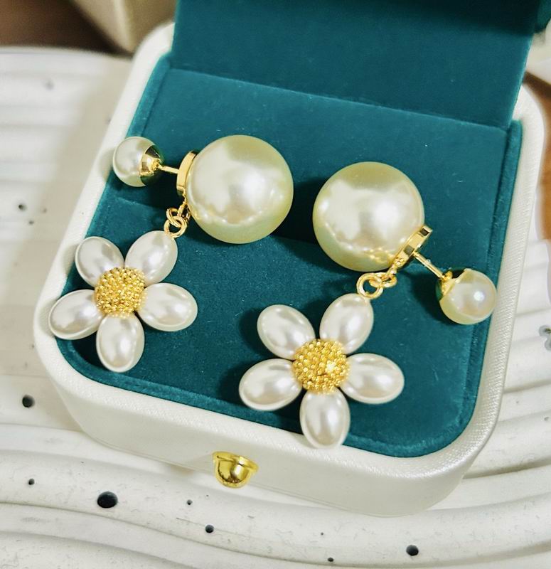 Dior Earring 06yxs86